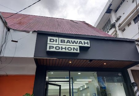 Di bawah po