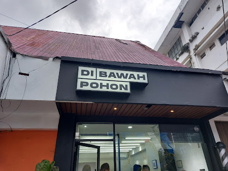 Di bawah po